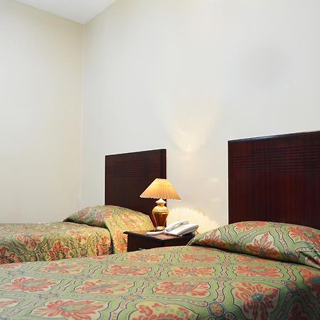 Galaxy Plaza Hotel Дубай Экстерьер фото