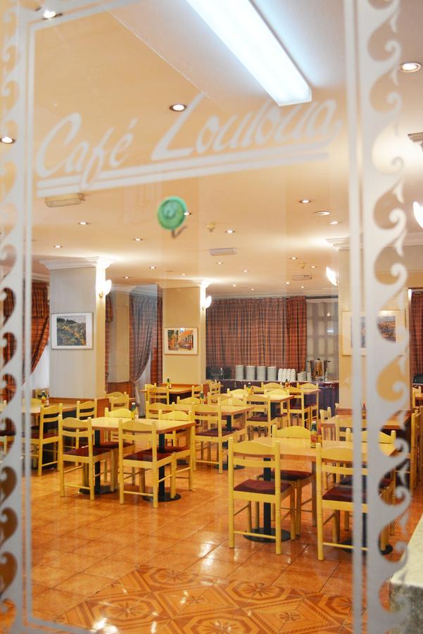 Galaxy Plaza Hotel Дубай Экстерьер фото